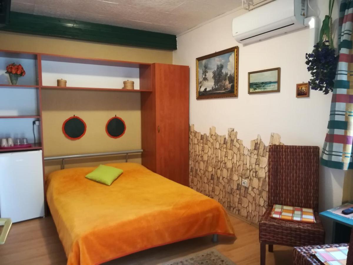 Castello Vendeg Es Apartmanhaz エゲル エクステリア 写真