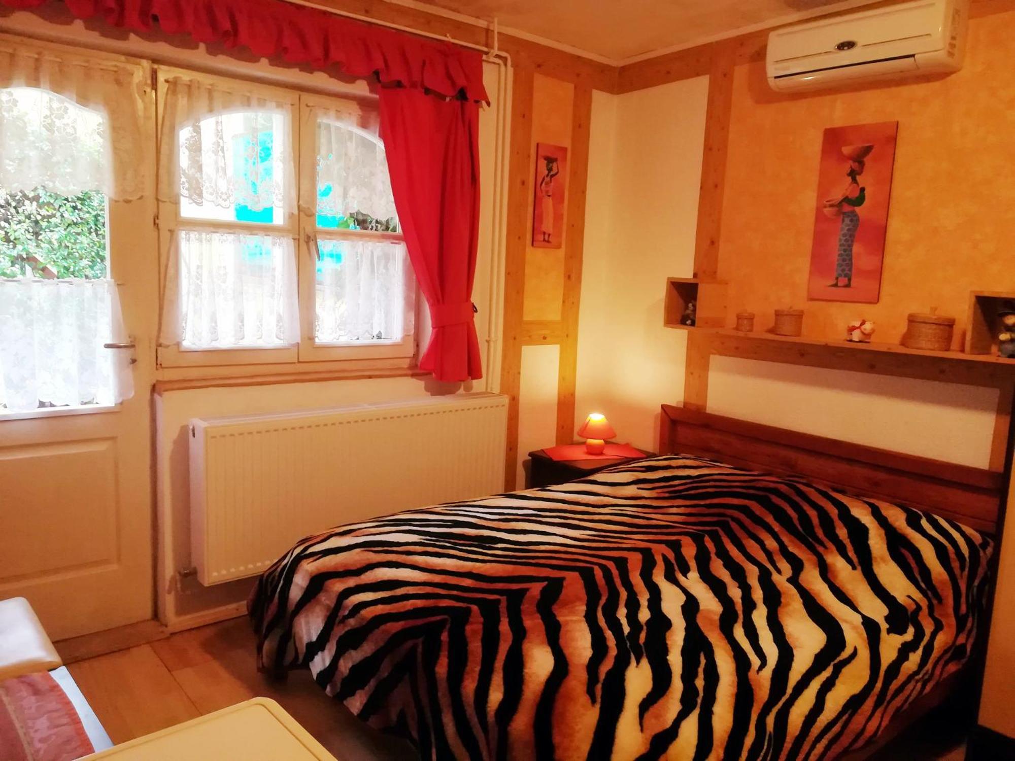 Castello Vendeg Es Apartmanhaz エゲル エクステリア 写真